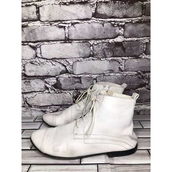 Costume National White Leather Side Zip Lace Up Ankle Boots Women’s Sz 37EU/6.5M - Picture 1 of 16